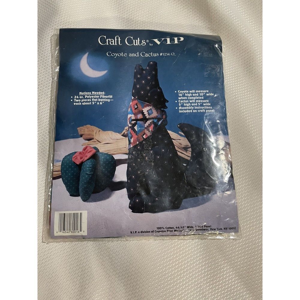 Craft Cuts by VIP Coyote and‎ Cactus Cloth Figurines to Be Sewn #3234-Q
